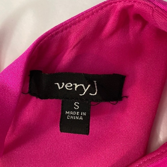 VERYJ neon pink‎ tie back side zip sleeveless mini dress - Picture 2 of 6